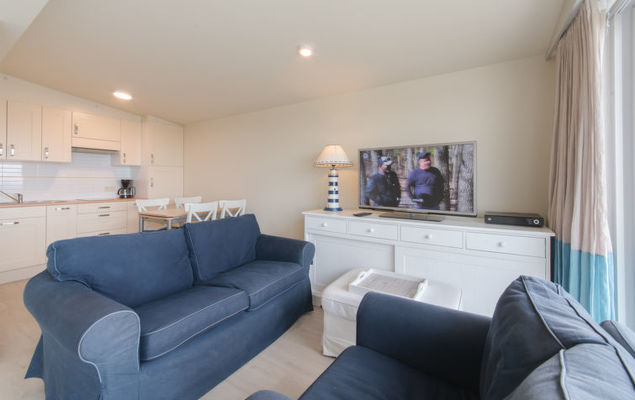 High in the sky - Photo 1